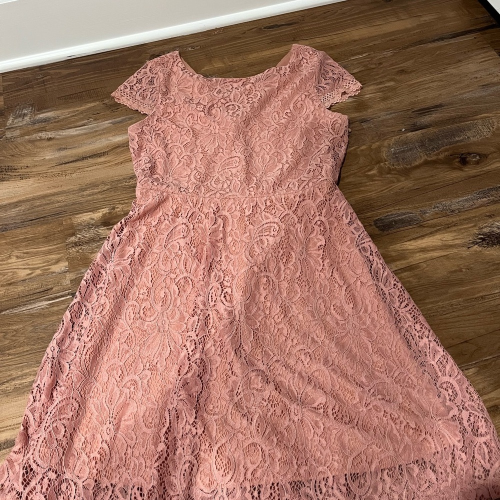 Elegant Pink Lace Dress